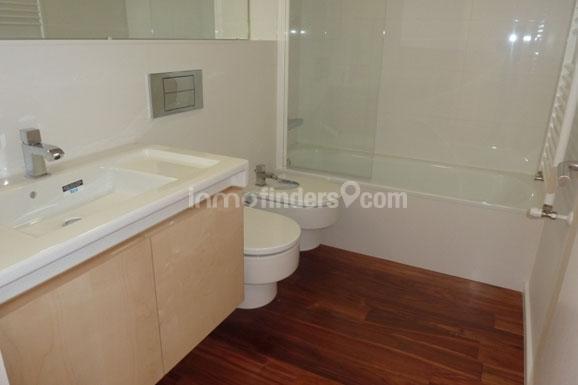baño piso alto standing en alquiler en Pedralbes zona alta barcelona lujo