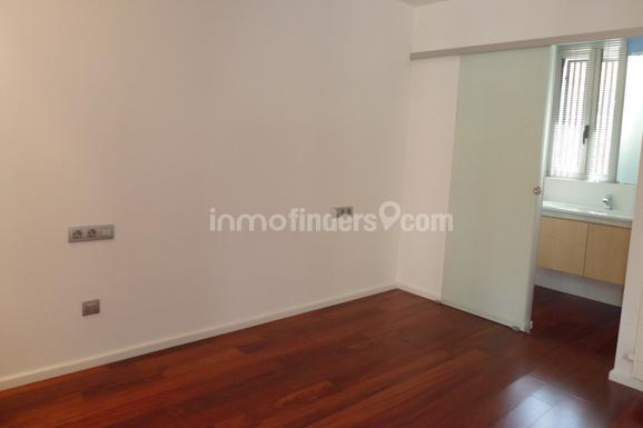 Inmofinders piso lujo en alquiler con habitación tipo suite