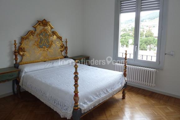 Inmofinders áticos de lujo en Barcelona en venta como este con habitación doble
