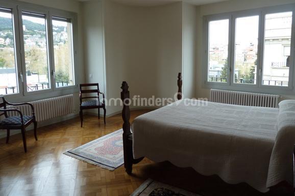 Inmofinders áticos de lujo en Barcelona en venta como este con habitación exterior
