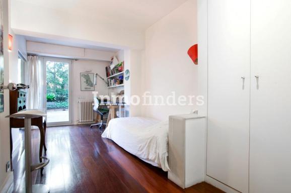 Inmofinders pisos en venta con terraza en Sant Gervasi con habitación exterior