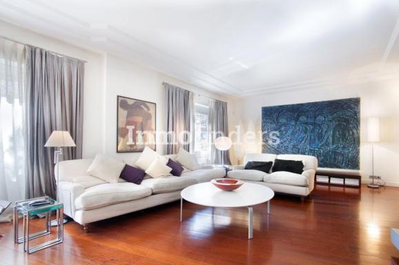Inmofinders pisos en venta con terraza en Sant Gervasi con comedor exterior