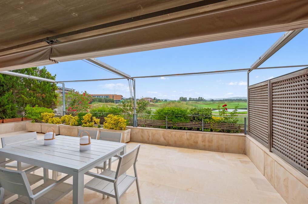 terraza piso urbanizaciÃ³n empordÃ  golf