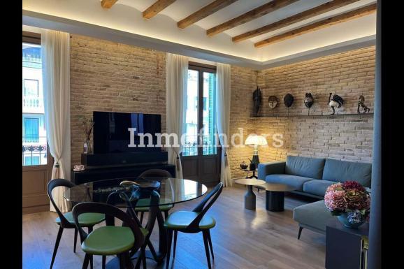 Salón  piso en venta calle Muntaner