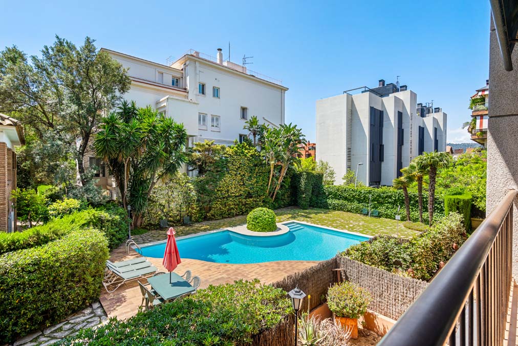 Piscina zona comunitaria  piso venta calle modolell