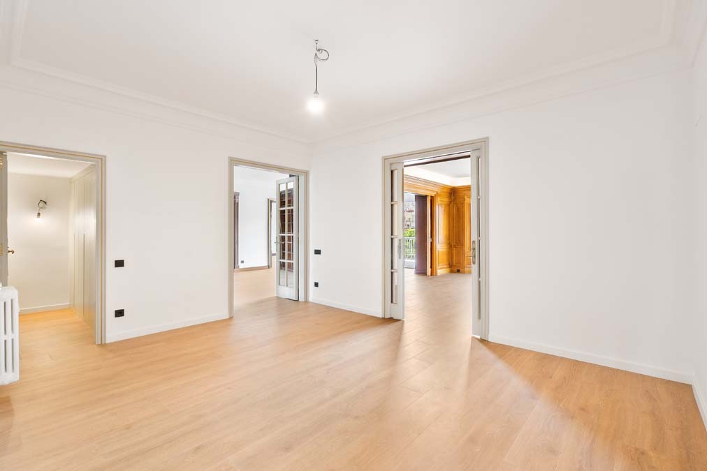Distribuidor piso venta TurÃ³ Park Barcelona