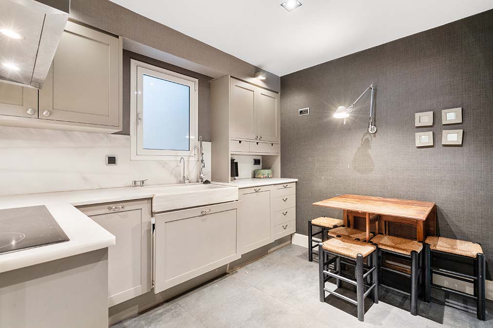 Cocina office piso en venta en calle Mandri de Barcelona