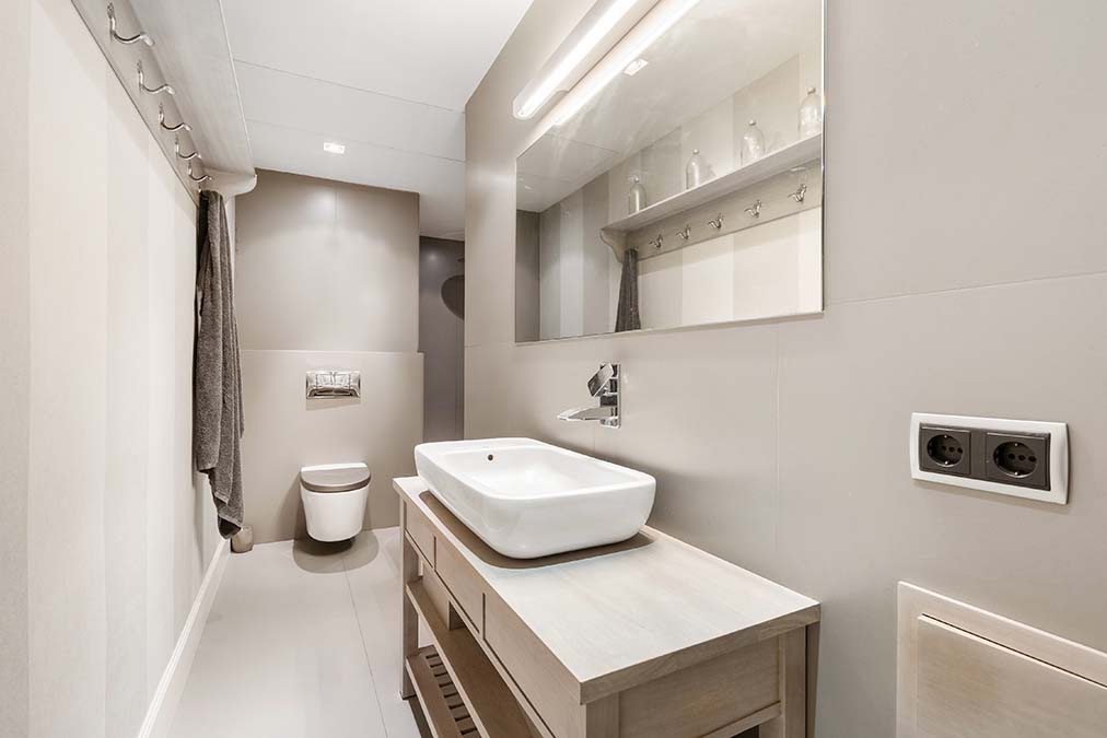 BaÃ±o piso en venta en calle Mandri de Barcelona