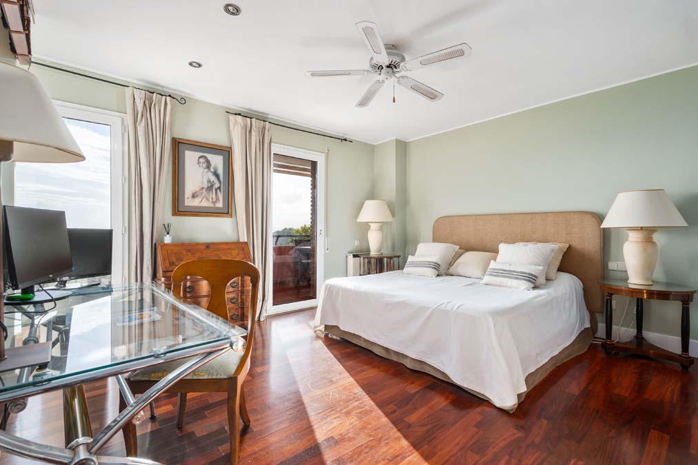 suite salÃ³n piso venta caldetas