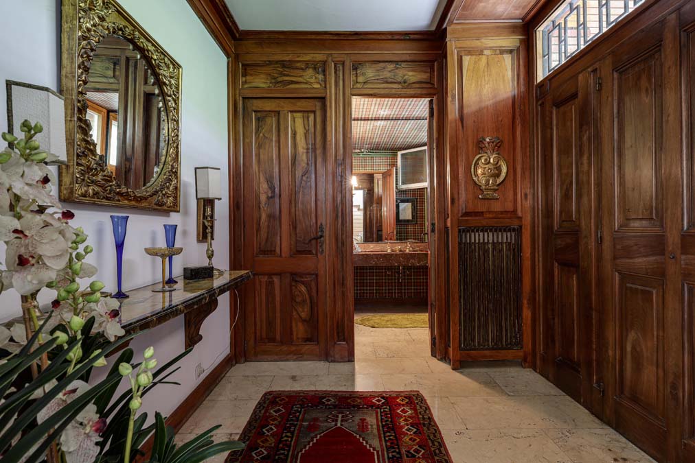 recibidor casa venta Pedralbes Barcelona