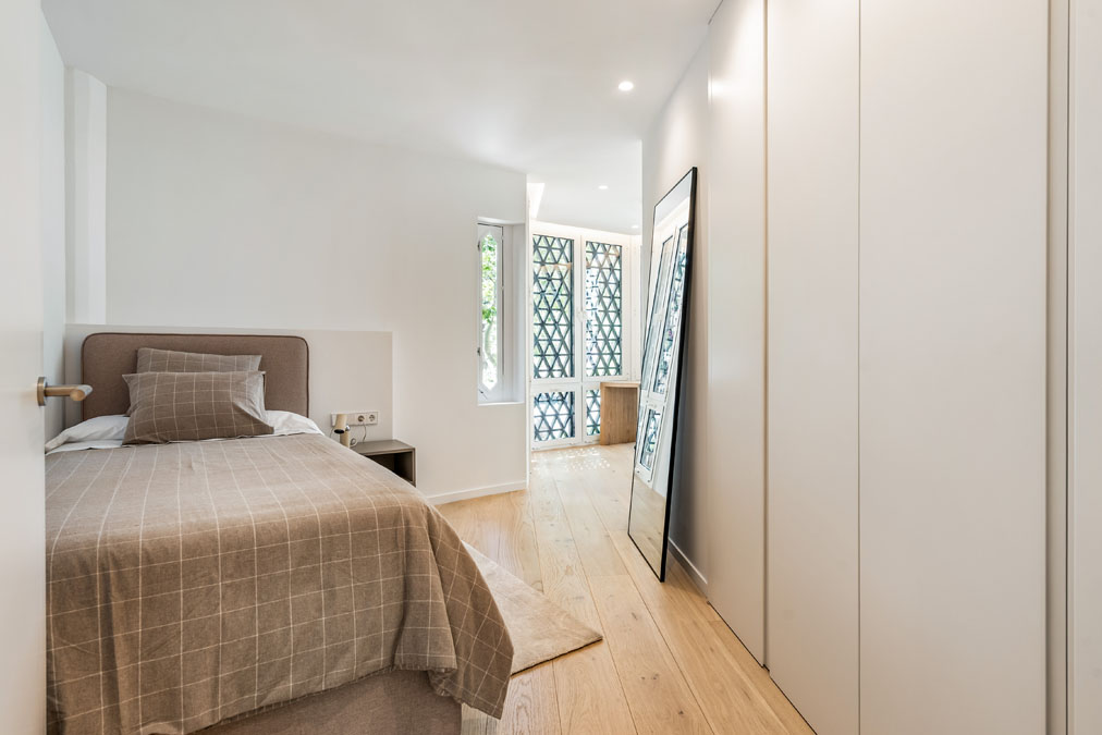 habitación piso jardines de toquio Pedralbes