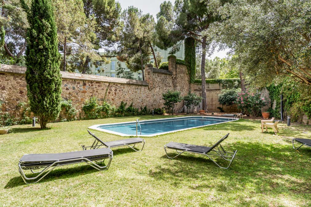 piscina piso jardines de toquio Pedralbes