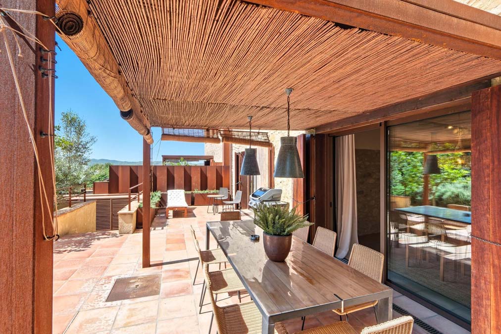 porche masía venta Esclanyà Baix Empordà