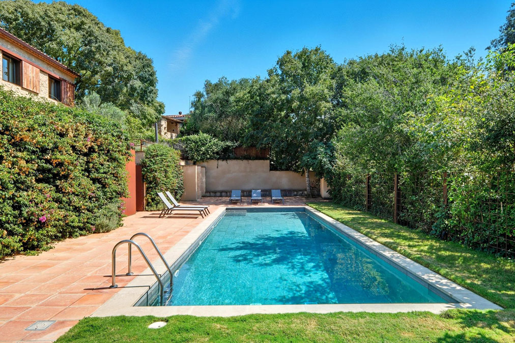 piscina comunitaria masía venta Esclanyà Baix Empordà