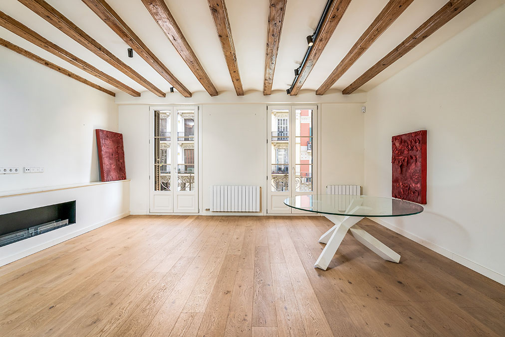 Salón comedor piso venta carrer consell de cent