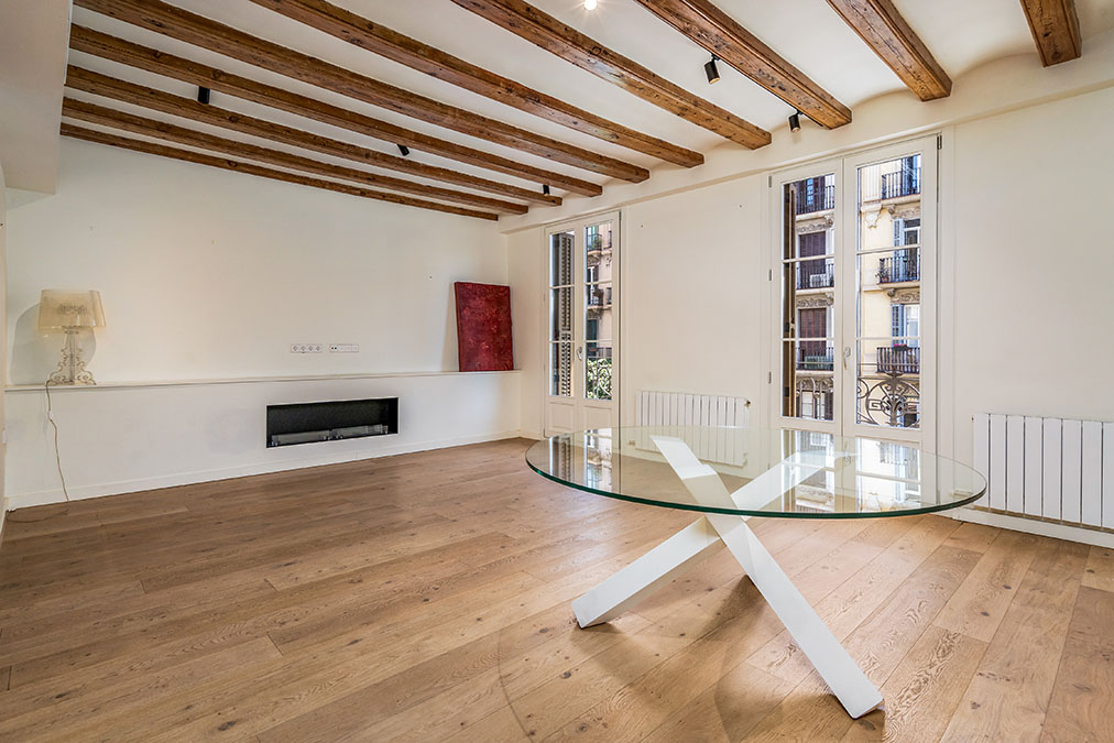Salón comedor piso venta carrer consell de cent