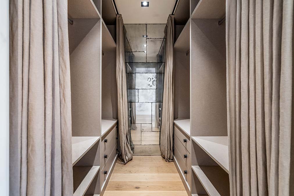 Vestidor suite piso venta carrer consell de cent