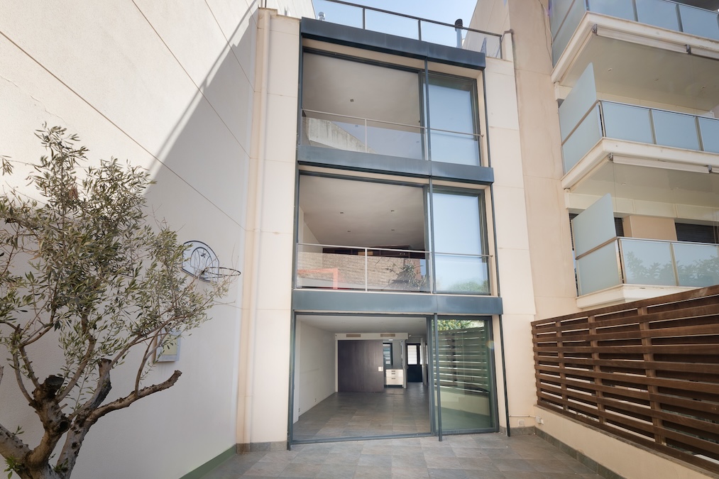 fachada casa unifamiliar en venta en Sarrià